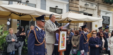 Festa della Polizia di Stato: nella splendida piazza Bellini,  celebrati con un’accogliente cerimonia i 166 anni del Corpo