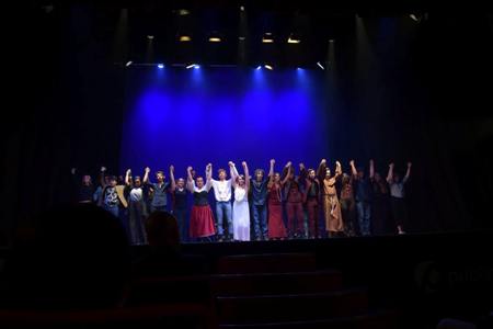 In scena con successo gli studenti del Liceo Classico “Spedalieri” con il musical “Romeo e Giulietta” al Monastero dei Benedettini di Catania