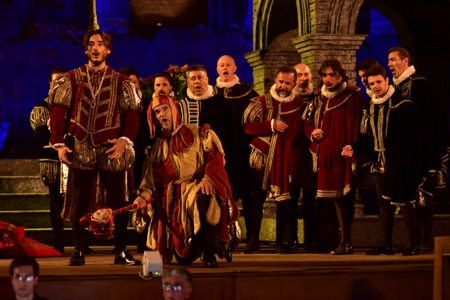 Il melodramma verdiano “Rigoletto” proposto al Teatro Antico di Taormina dal Sesto Senso Opera Festival