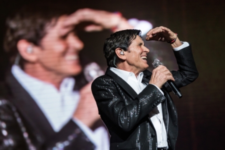 La voce … di Gianni Morandi, un concerto “D’amore e d’autore”