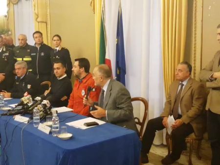 Terremoto vertice in prefettura a Catania: Di Maio vuole “procedure veloci”, Salvini “Pieni poteri ai sindaci”