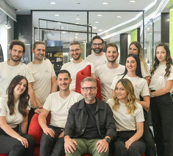 Un tocco di Sicilia nel look dei vip alla Mostra del Cinema di Venezia. Il palermitano Francesco Cospolici scelto come hairstylist da L’Oréal