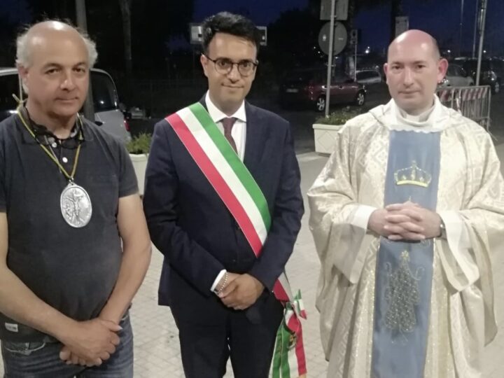 Riposto, prima uscita ufficiale del sindaco Davide Vasta alla Festa della Madonna della Lettera. “Qui è nata la comunità ripostese”.